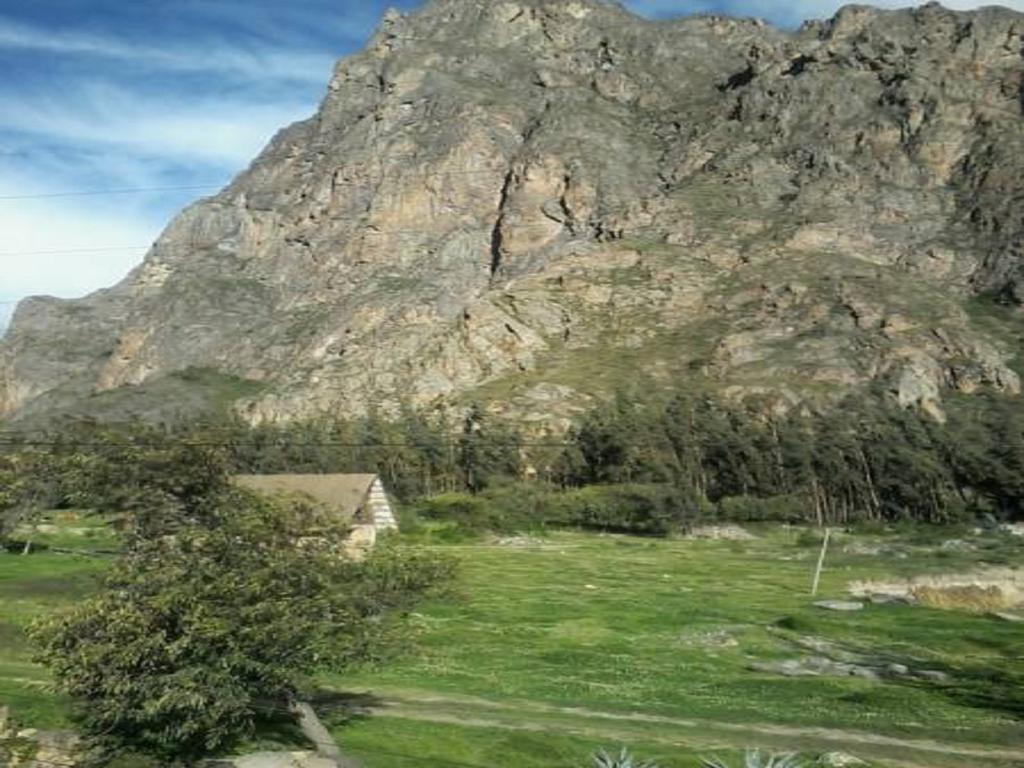 Munay Punku Ollantaytambo Esterno foto