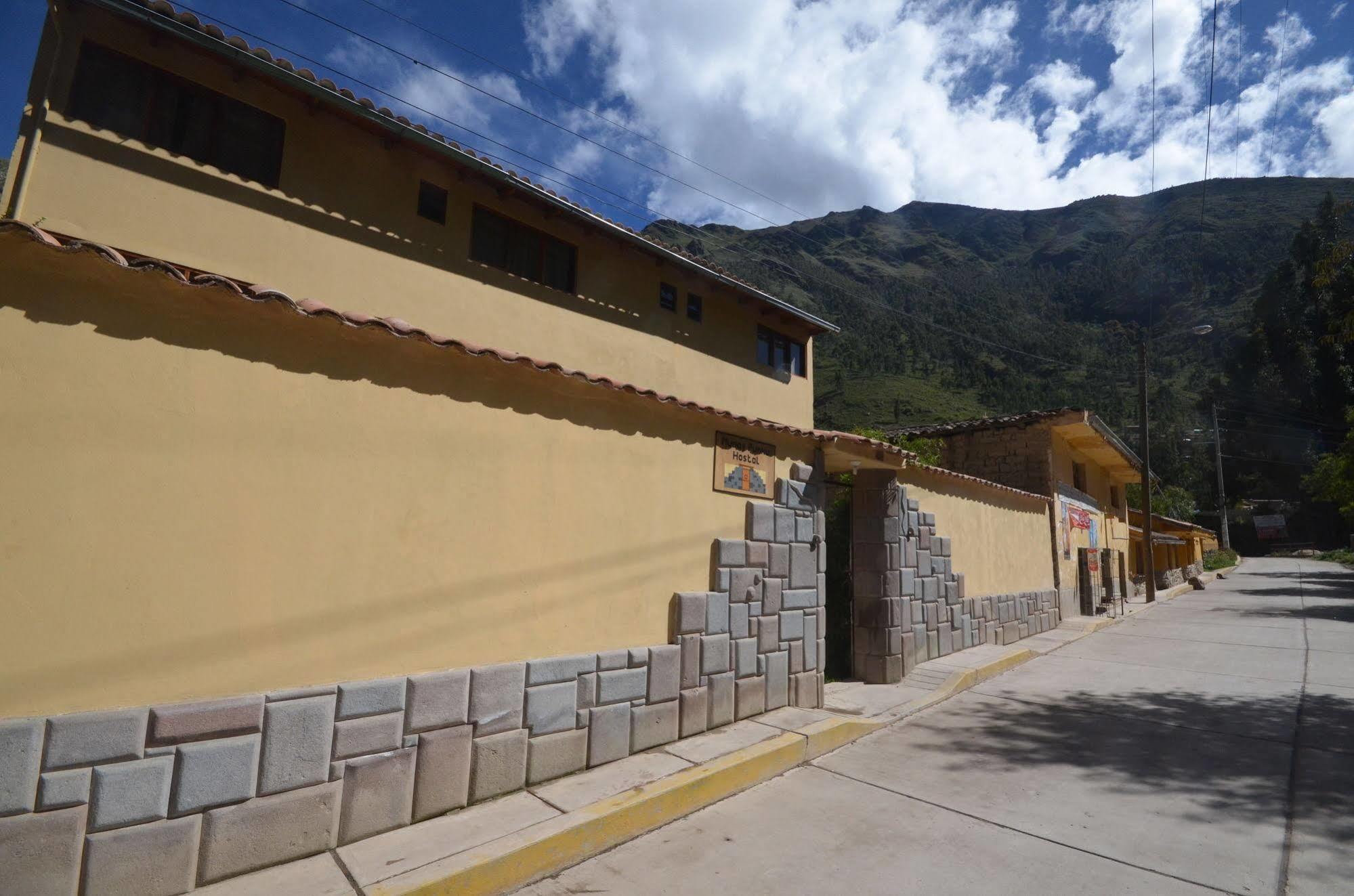 Munay Punku Ollantaytambo Esterno foto
