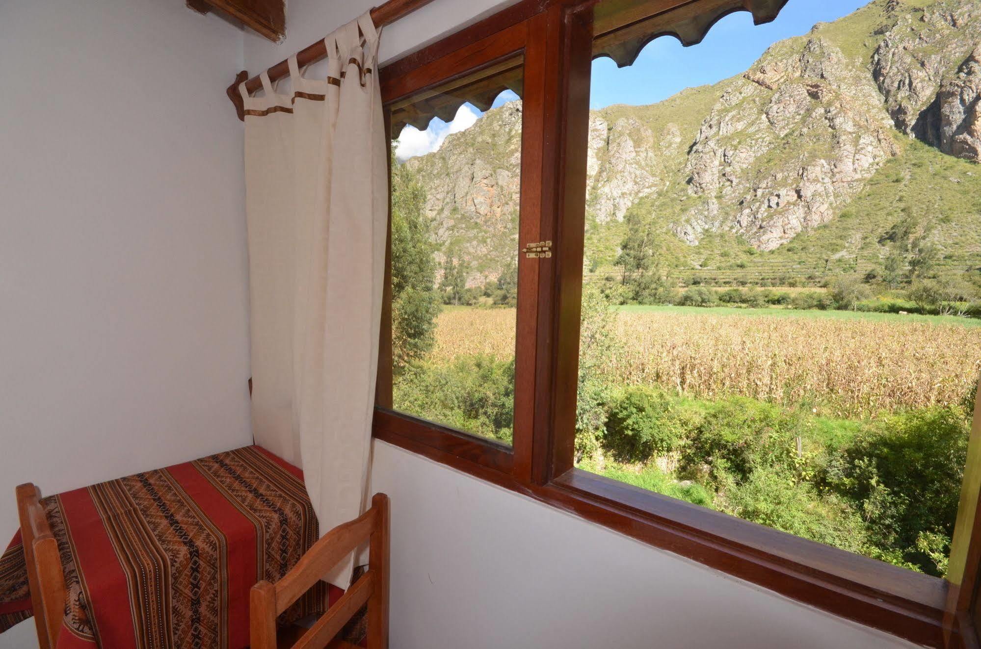 Munay Punku Ollantaytambo Esterno foto
